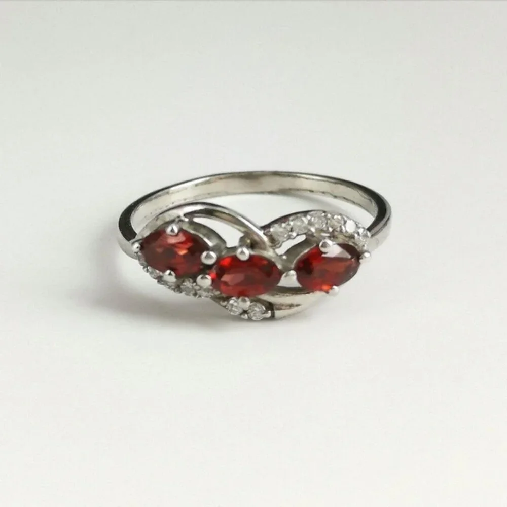 Garnet Diamond  Ring sterling silver size 8.5